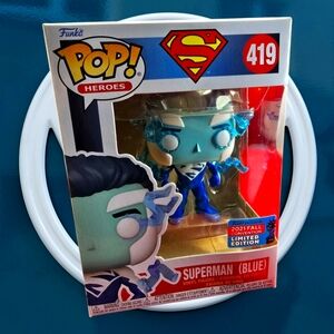 Superman (blue) 2021 fall convention funko # 419 (nib) With Pop Protector